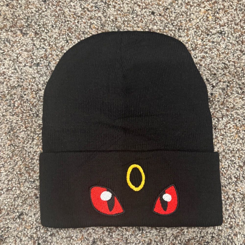 Black UMBREON POKEMON with Red Eyes brand new